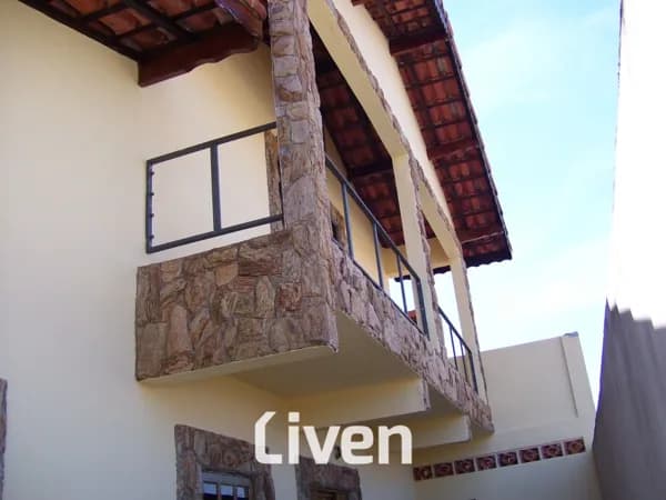 SOBRADO À VENDA COM 4 QUARTOS, 227M²
