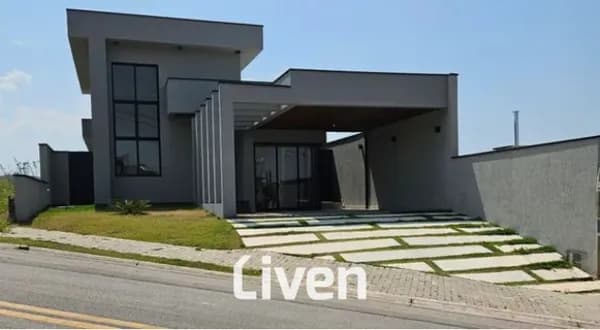 CASA À VENDA, CONDOMÍNIO FECHADO, 2 QUARTOS, 350 M²!!