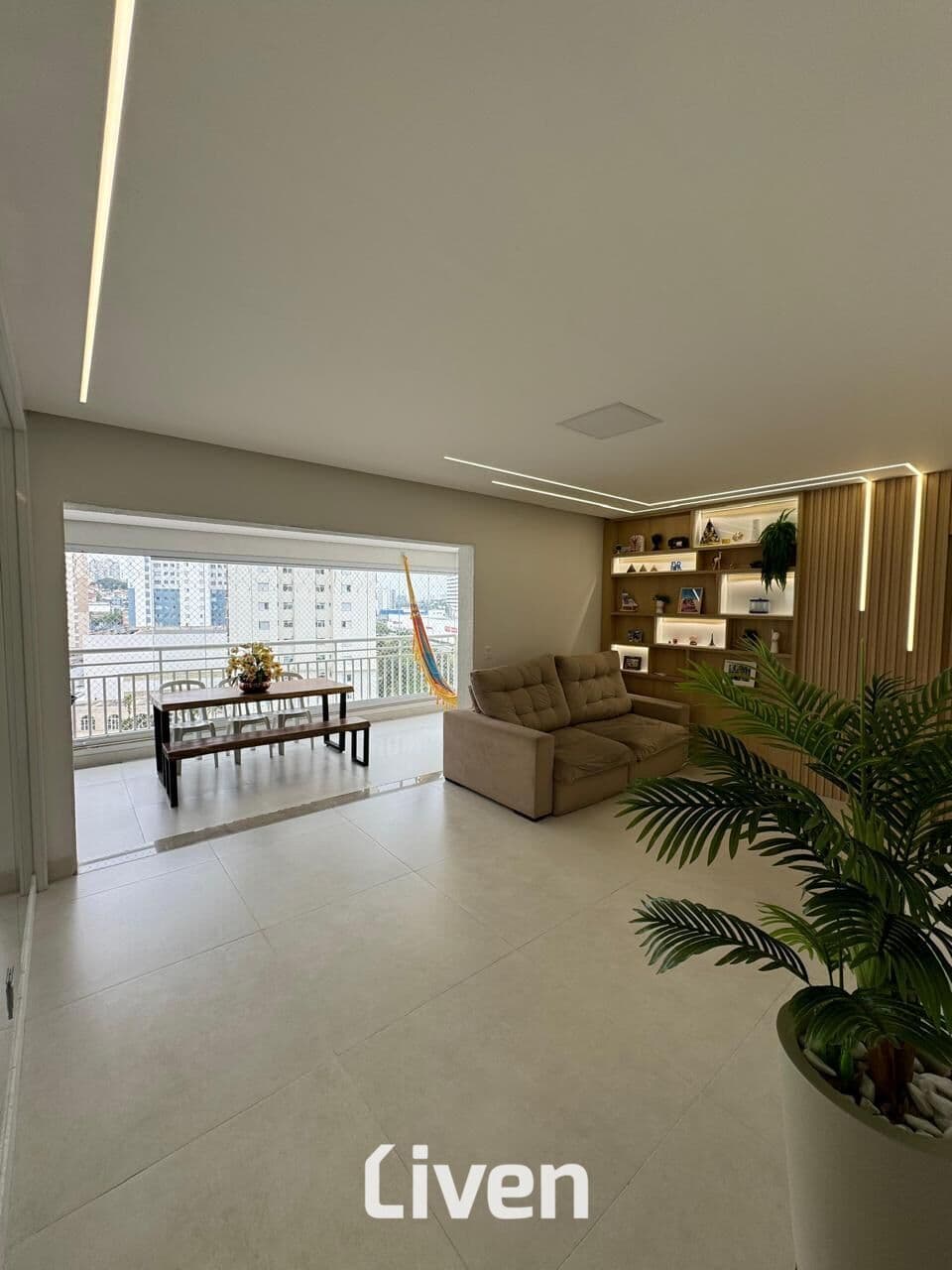 APARTAMENTO À VENDA COM 3 QUARTOS, 124M²