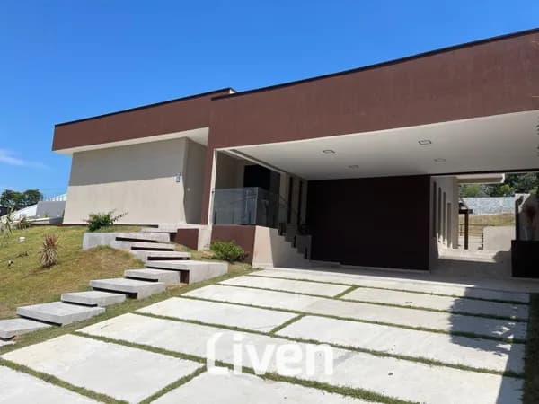 CASA À VENDA COM 4 QUARTOS, CONDOMÍNIO FECHADO, 300 M² - VALE DOS LAGOS!!