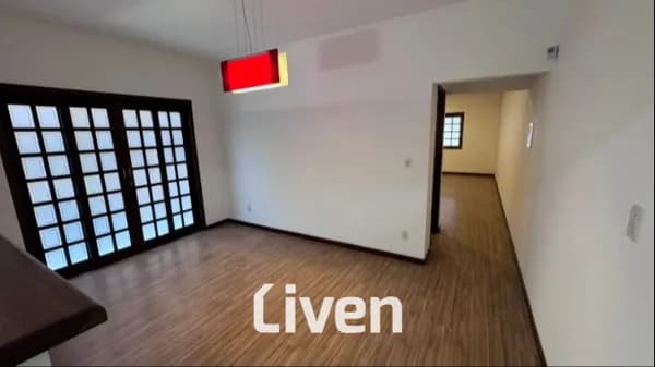 SOBRADO À VENDA COM 4 QUARTOS, 220 M² - RESIDENCIAL DE VILLE!!