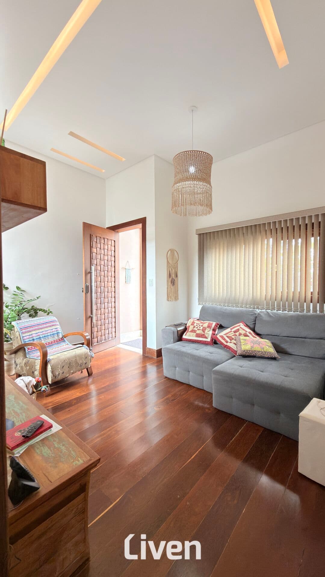 CASA TÉRREA, 100% REFORMADA NO VALE DOS PINHEIROS(JARDIM ESPLANADA)