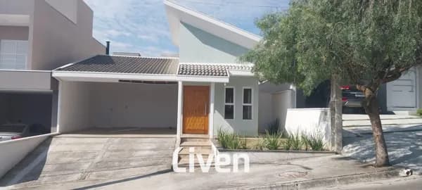 CASA EM CONDMÍNIO À VENDA COM 3 QUARTOS, 140M²