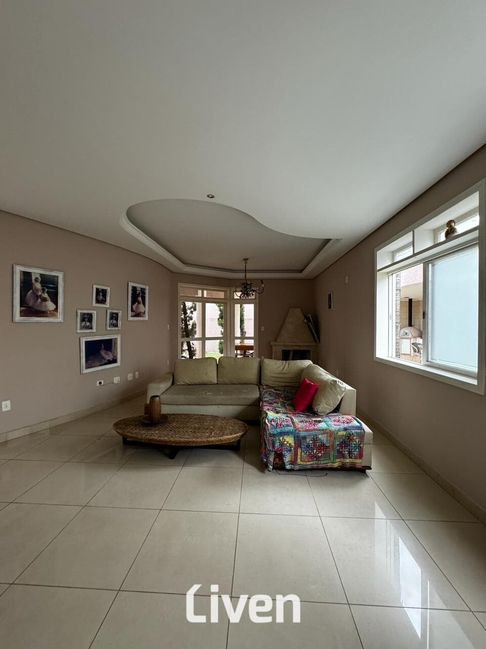 SOBRADO À VENDA, CONDOMÍNIO FECHADO, 4 QUARTOS, 687 M²!!