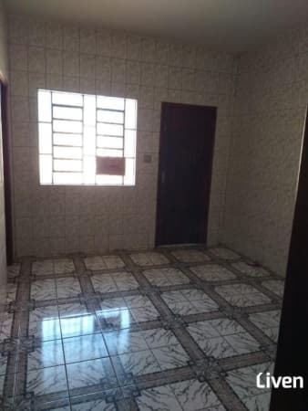 Casa - 3 dormitórios - Monte Castelo - Lote inteiro!