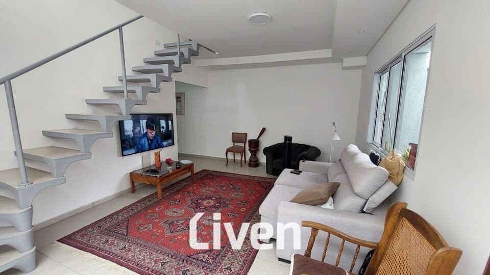 SOBRADO À VENDA, 3 QUARTOS, 140 M²!!