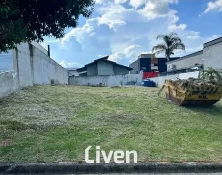 TERRENO EM CONDOMÍNIO À VENDA DE 300M²