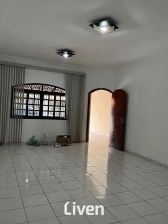 SOBRADO À VENDA COM 3 QUARTOS, 206M² NO BOSQUE DOS IPÊS