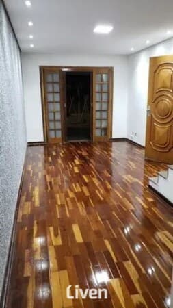CASA À VENDA COM 2 QUARTOS, 205M²