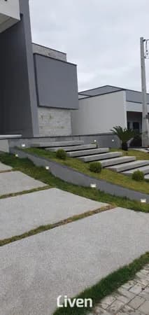 CASA EM CONDOMÍNIO À VENDA COM 3 QUARTOS, 179M²