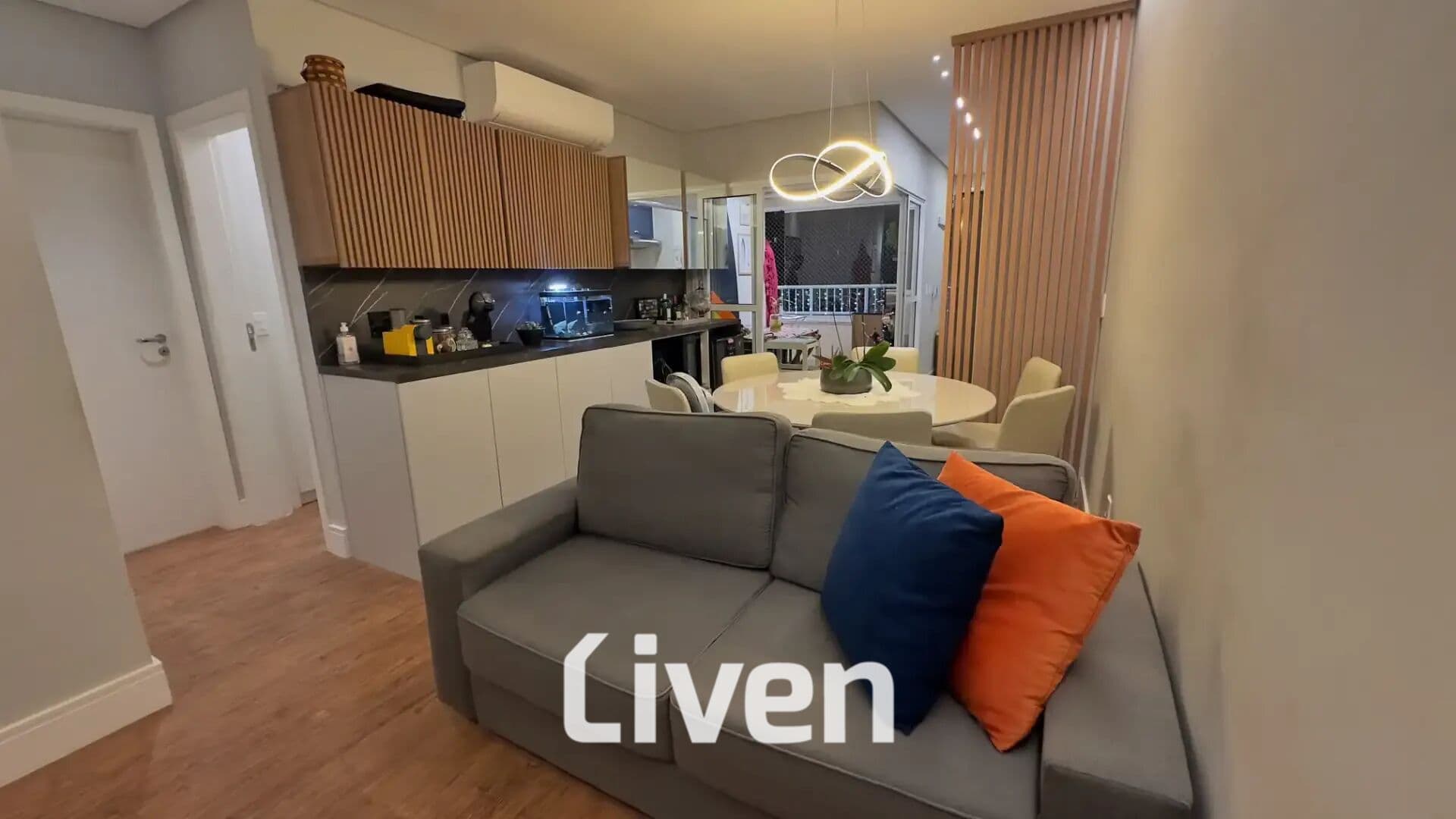 APARTAMENTO À VENDA, 2 QUARTOS, 65 M²!!