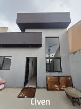 CASA Á VENDA COM 3 QUARTOS, 123M²
