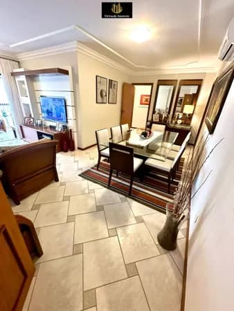 Apartamento Quadra Mar no Edifício Sir Antoni em Balneário Camboriú