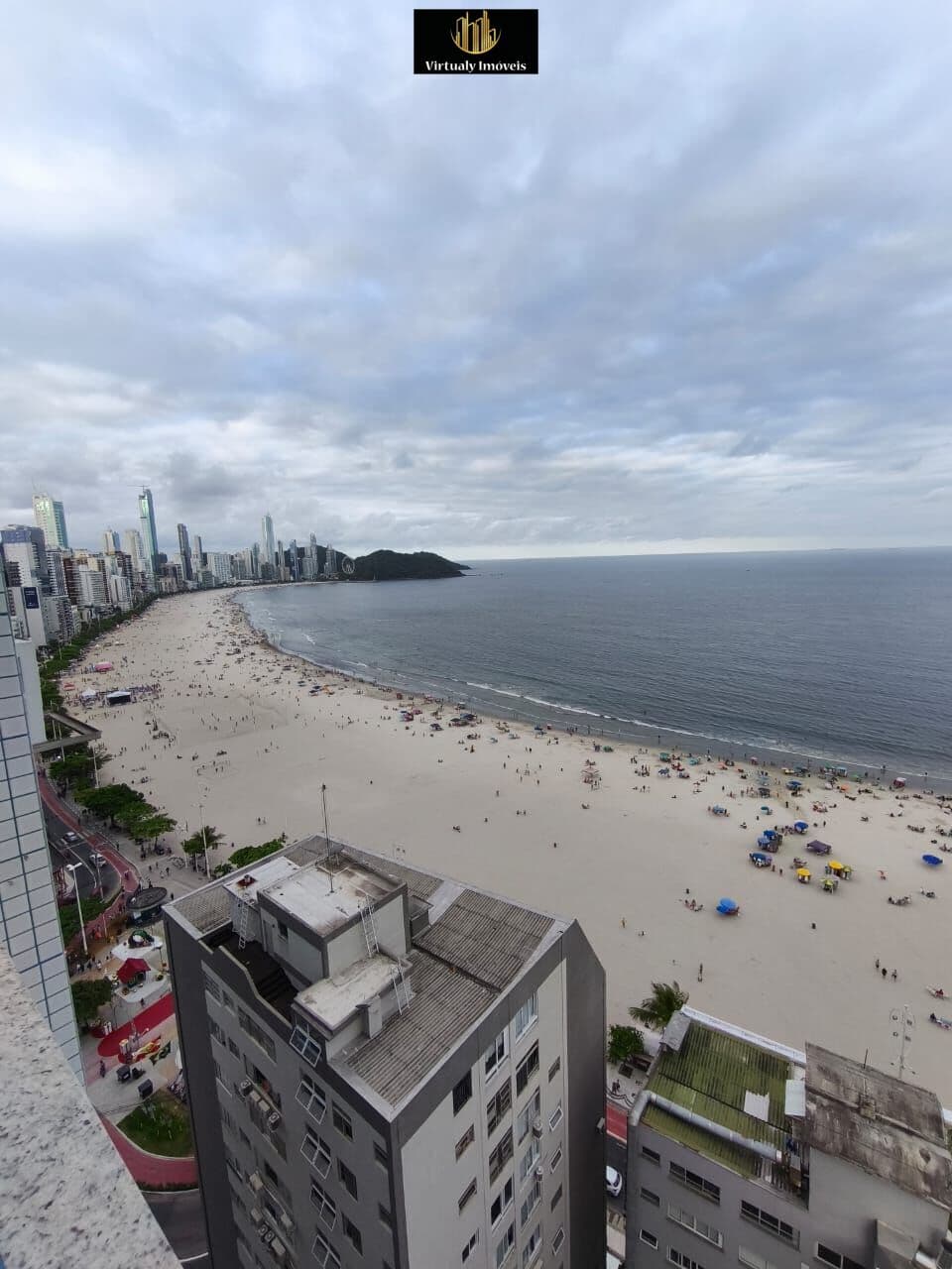 Apartamento andar alto no Edifício Imperador em Balneário Camboriú
