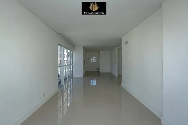 Apartamento diferenciado com piscina no Edifício Salvatore em Balneário Camboriú