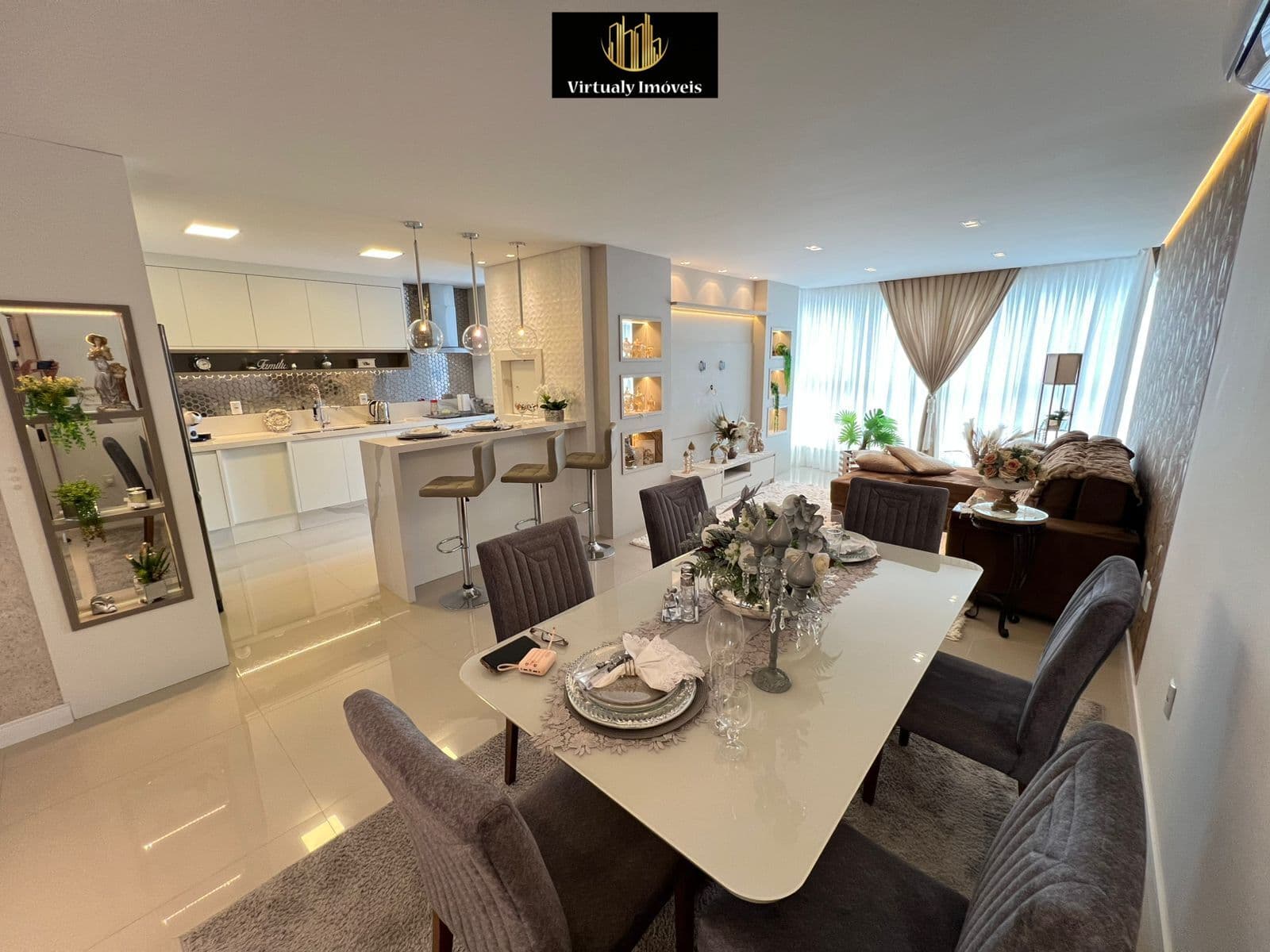 Apartamento mobiliado no Edifício Blue Life em Balneário Camboriú