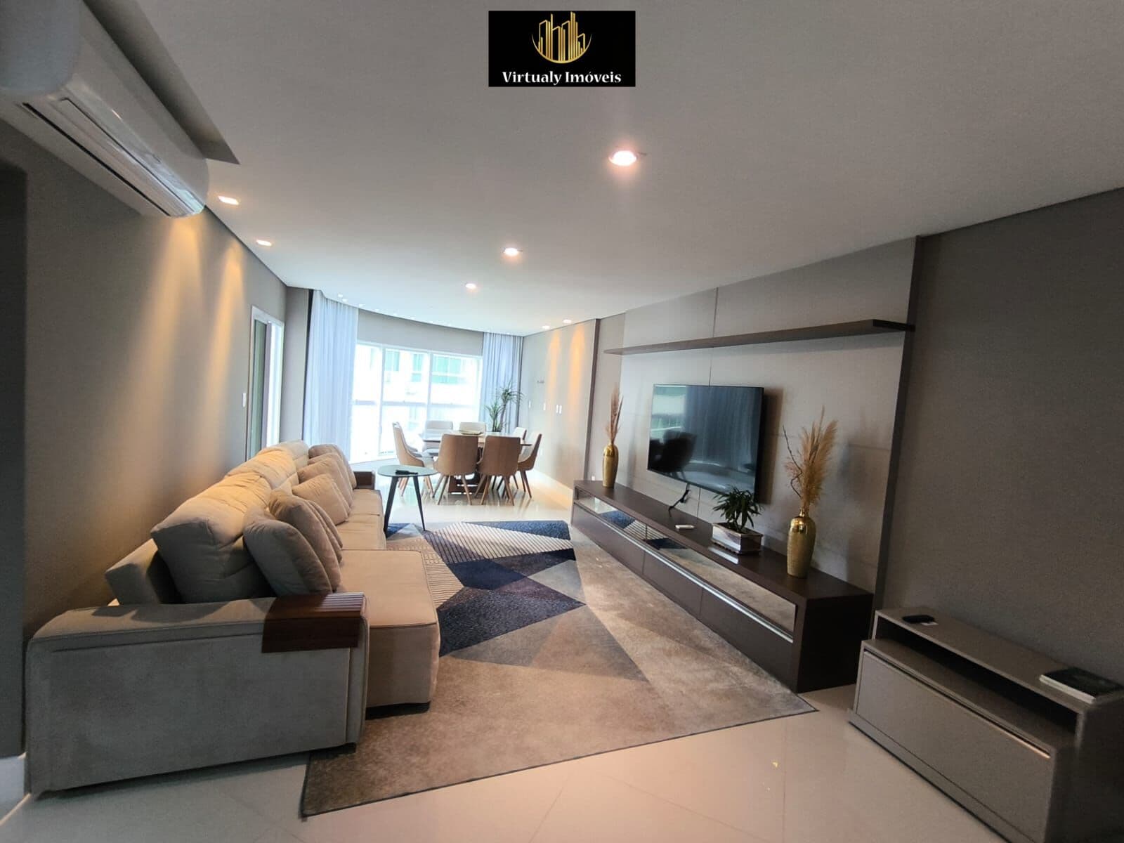 Apartamento mobiliado para locação no Edifício Esquina Bella em Balneário Camboriú