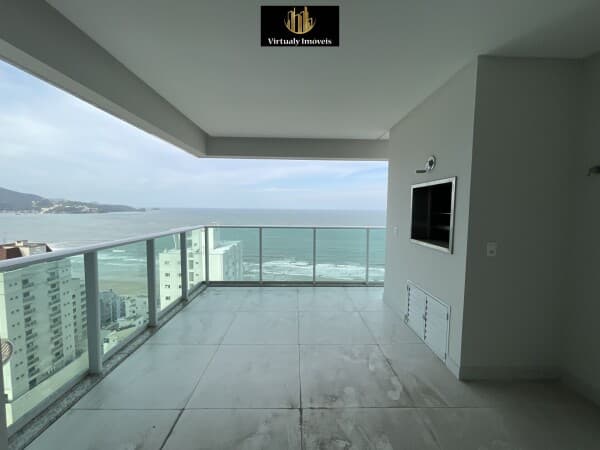 Apartamento andar alto no Edifício Garden Square em Itapema