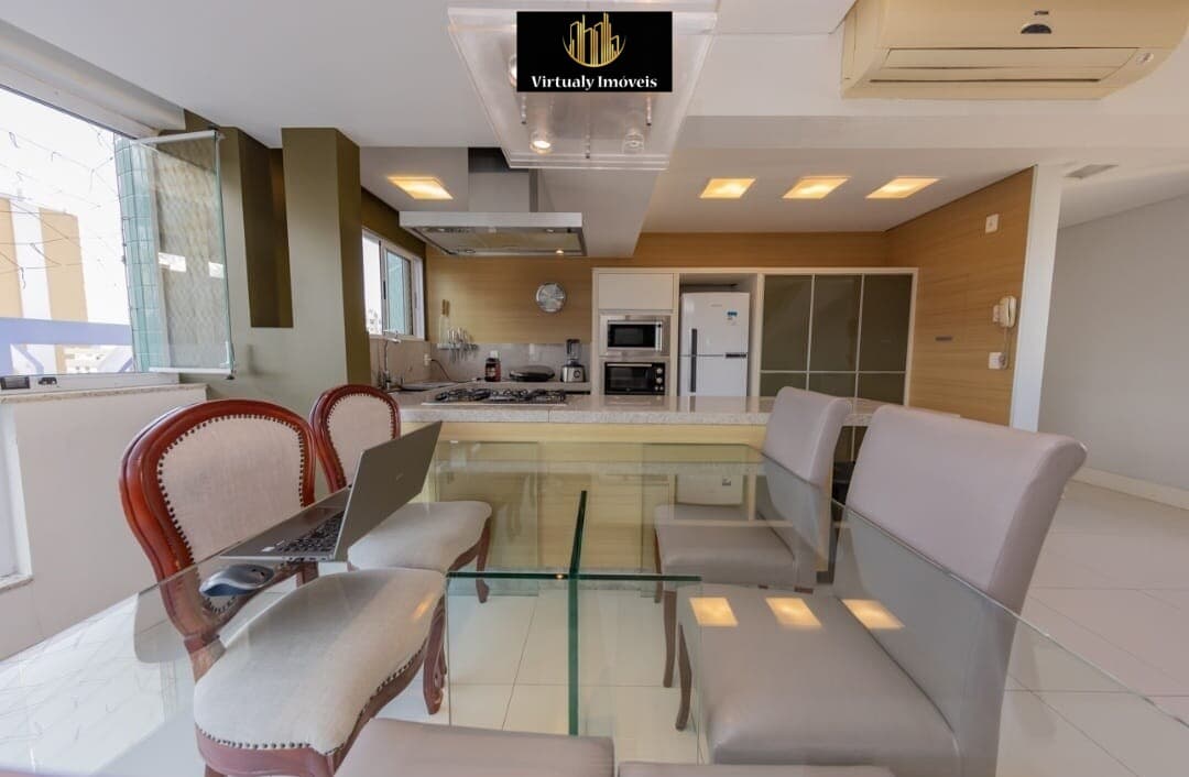 Cobertura Triplex no Edifício Villagio de Veneza em Balneário Camboriú