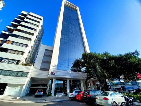 Sala comercial para venda no Edifício Top Class em Balneário Camboriú com 51m2