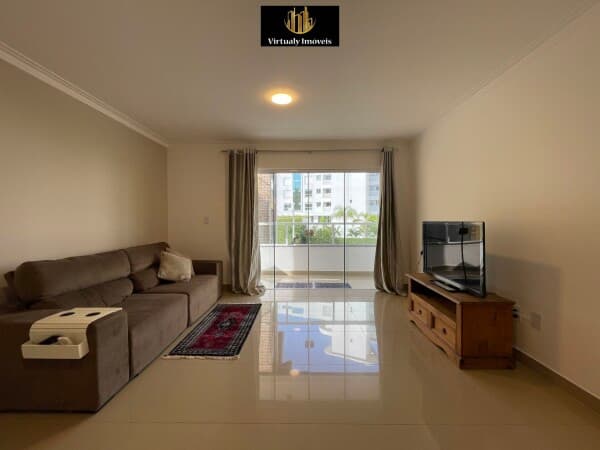 Apartamento no Edifício Algarve na Praia Brava em Itajaí