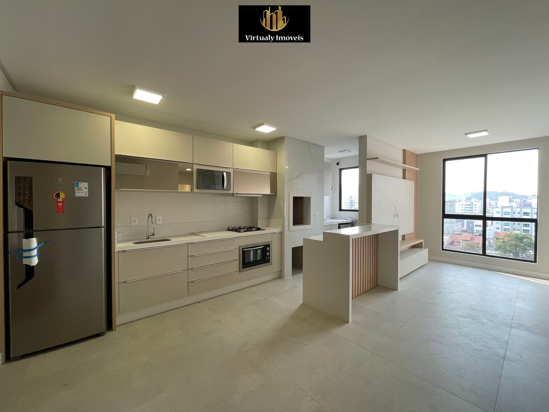 Apartamento mobiliado no Edifício Montefiore em Balneário Camboriú