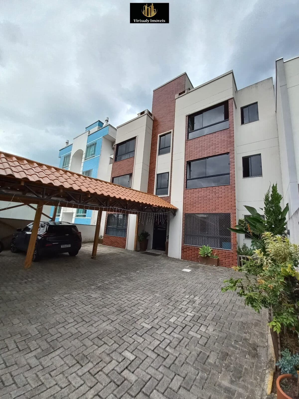 Apartamento com 02 dormitórios no Rio Pequeno em Camboriú