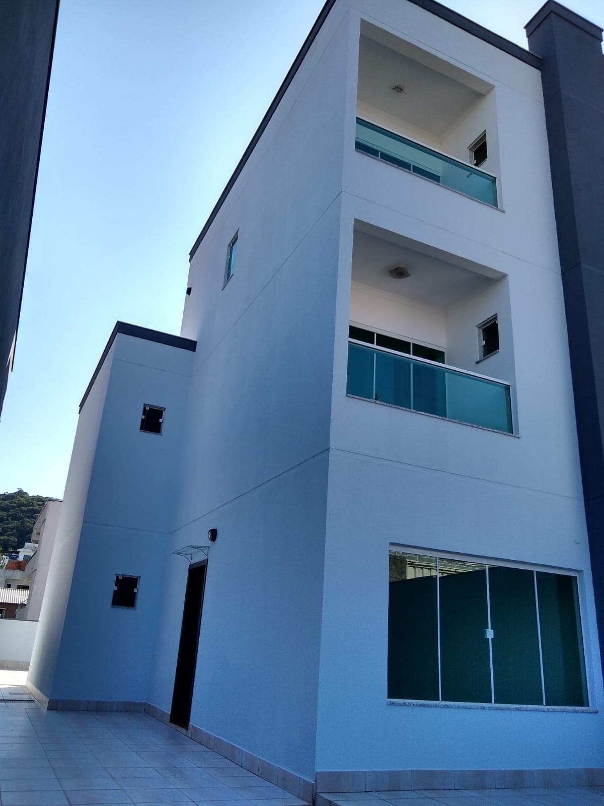 Casa Sobrado no bairro Ariribá em Balneário Camboriú