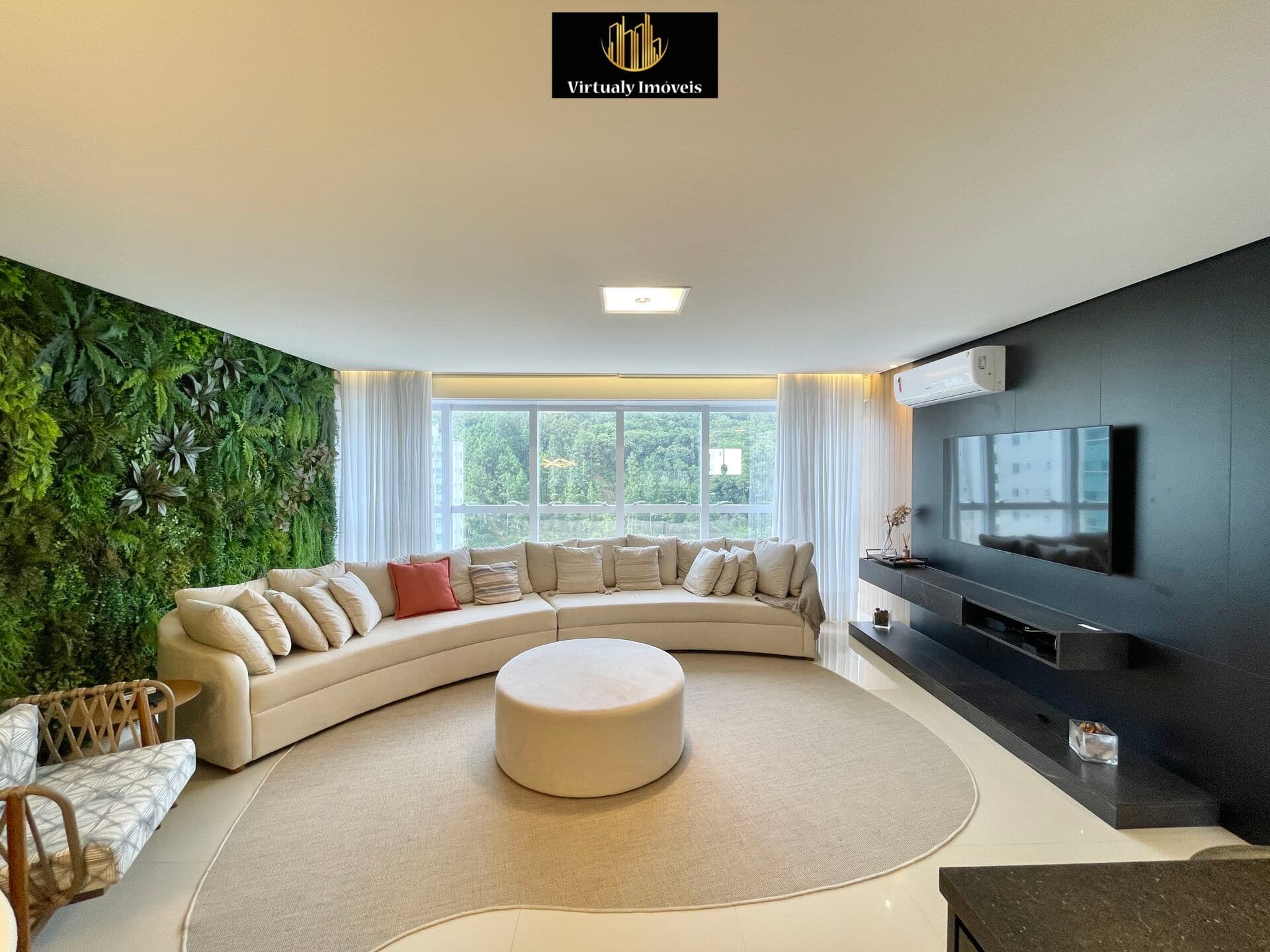 Apartamento mobiliado no Edifício Cartier Residence em Balneário Camboriú