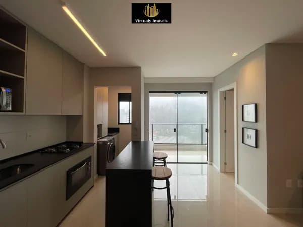 Apartamento para locação no Edifício Lago Moraine em Itajaí