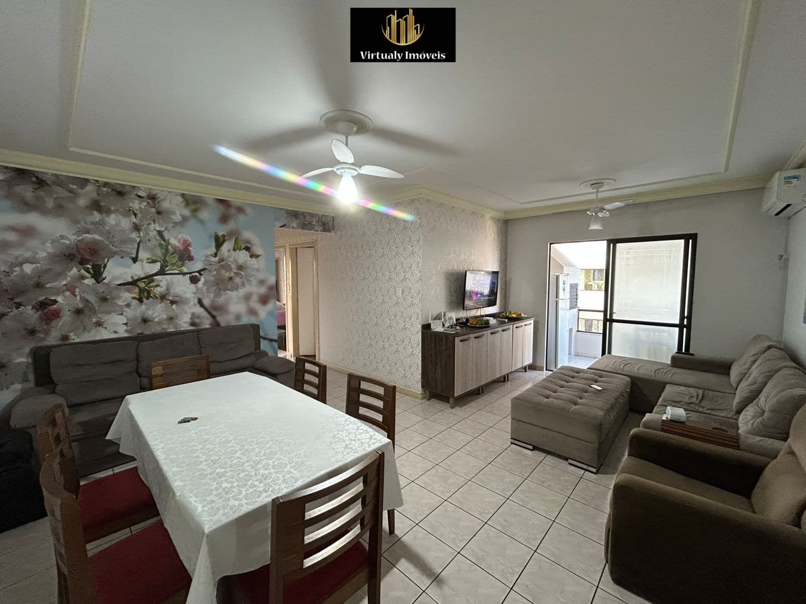 Apartamento mobiliado no Edifício Milão em Balneário Camboriú