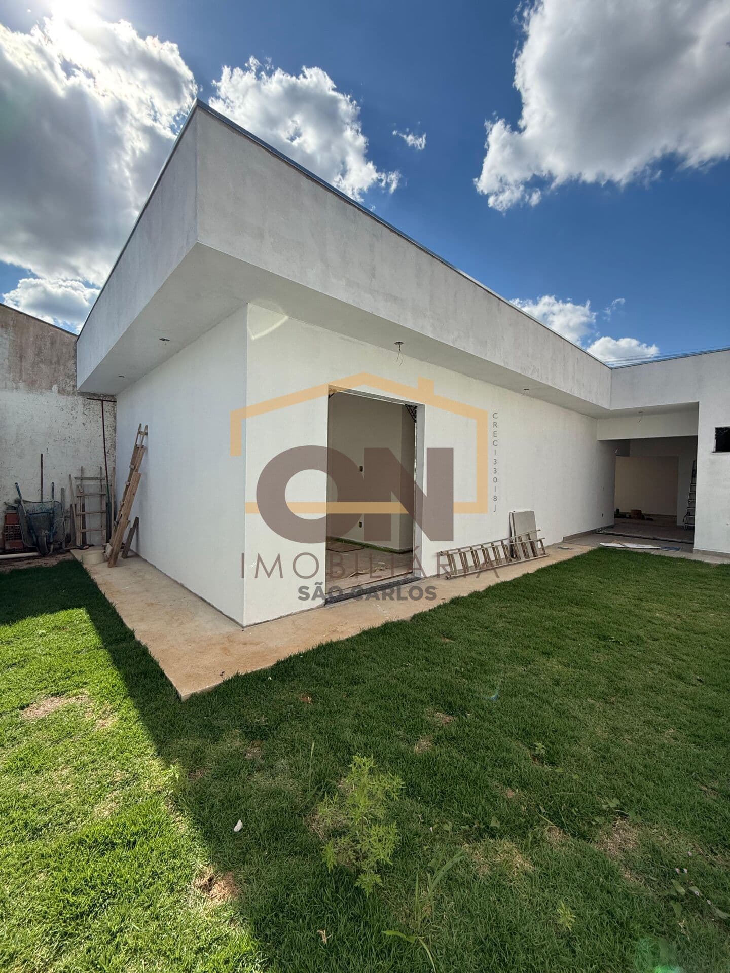 Casa NOVA à Venda no Jardim Embaré