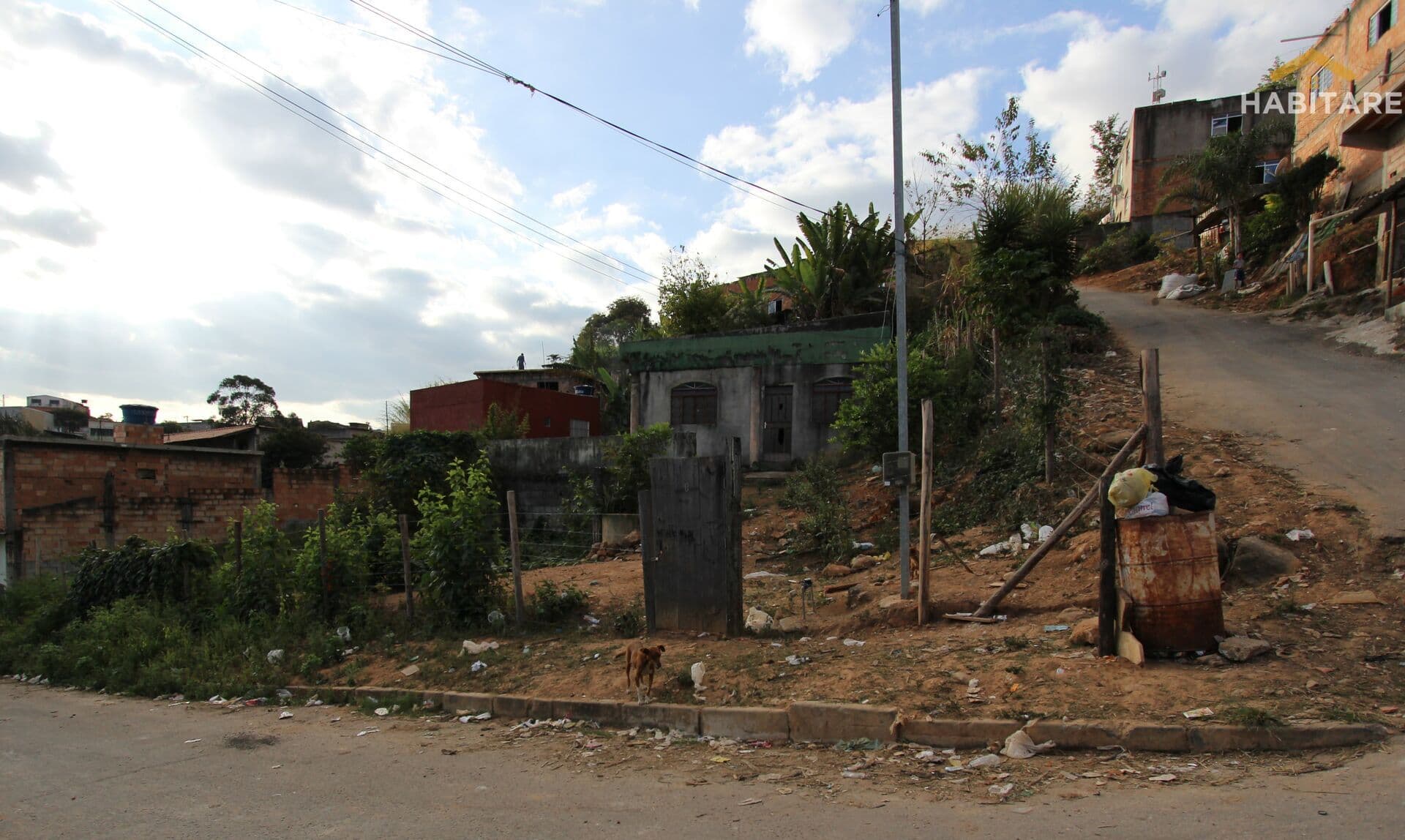 LOTES COM CASA NO SERRA DOURADA