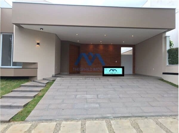 Belíssima Casa Térrea Alto Padrão à Venda