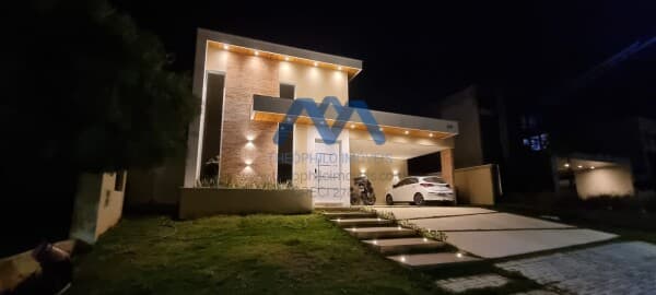 EXCELENTE CASA NO CONDOMÍNIO ALPHAVILLE ESPLANADA 3!