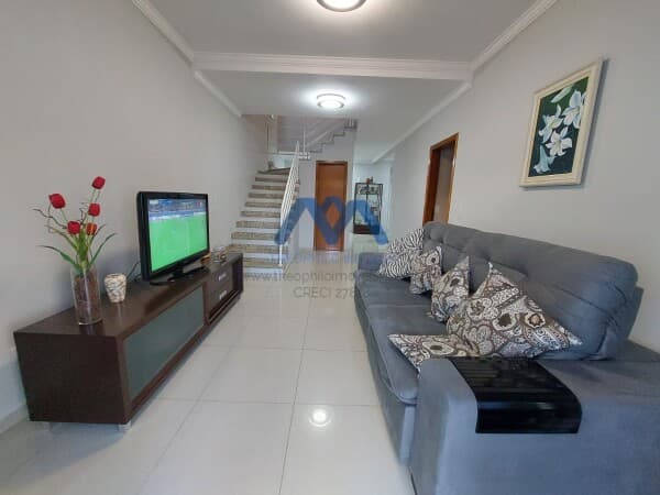 Belíssima Casa Alto Padrão à Venda