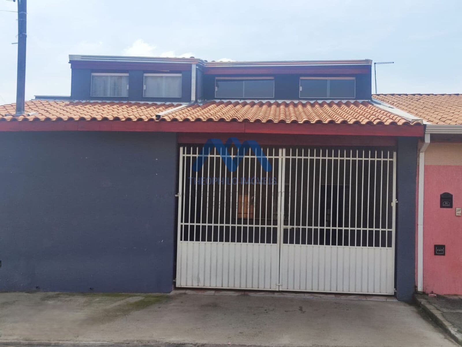 Excelente Sobrado á Venda!