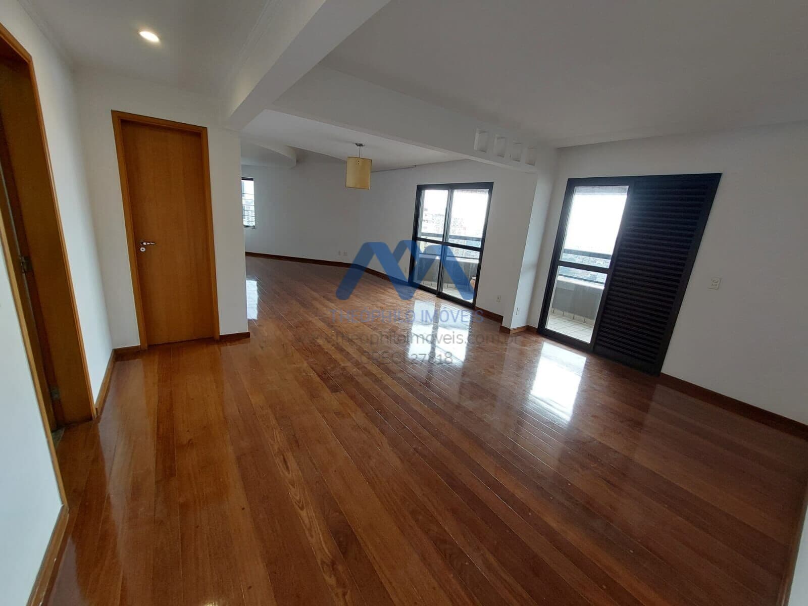 Lindo Apartamento à Venda no Condomínio Maison Granville!