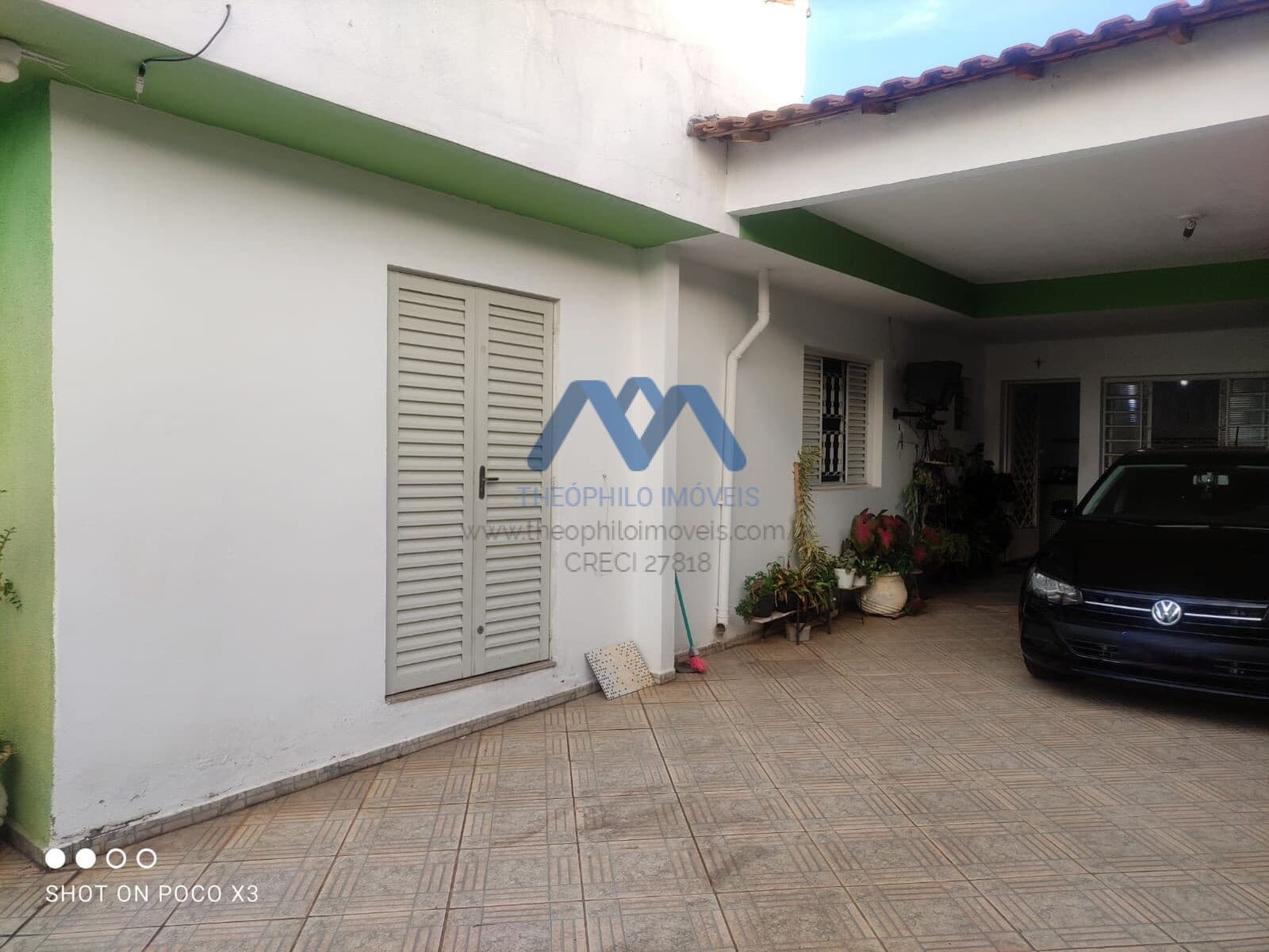 EXCELENTE CASA AMPLA COM PONTO COMERCIAL!