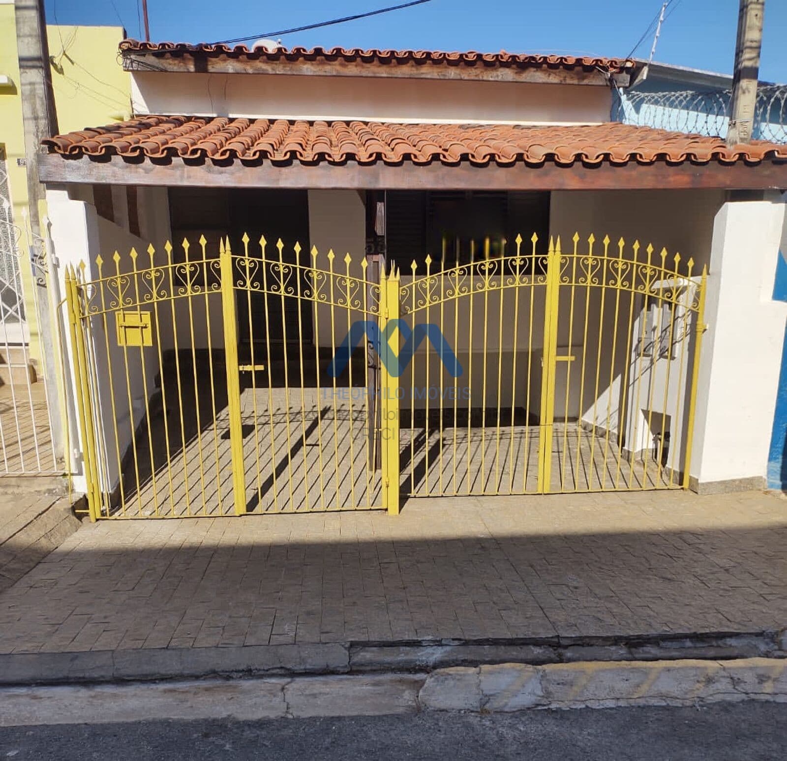 EXCELENTE CASA À VENDA - COM EDÍCULA!