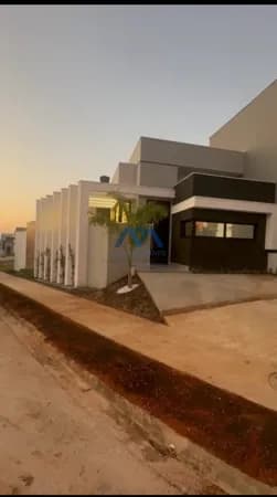 Excelente Casa à Venda no Condomínio Villagio Ipanema