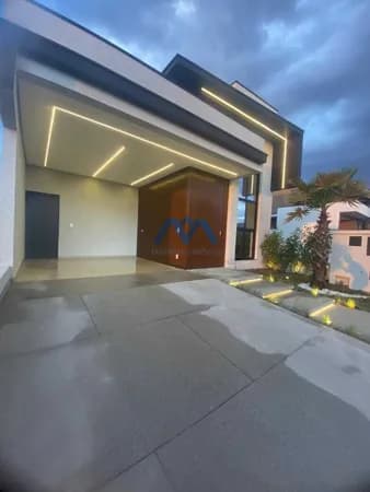 Casa em condomínio à venda