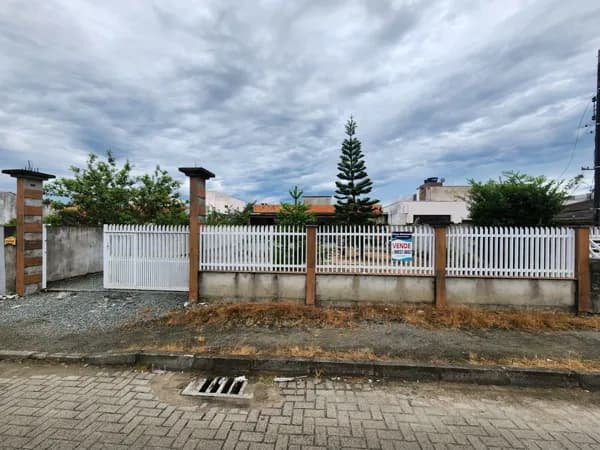 Casa em Itacolomi, Balneário Piçarras/SC