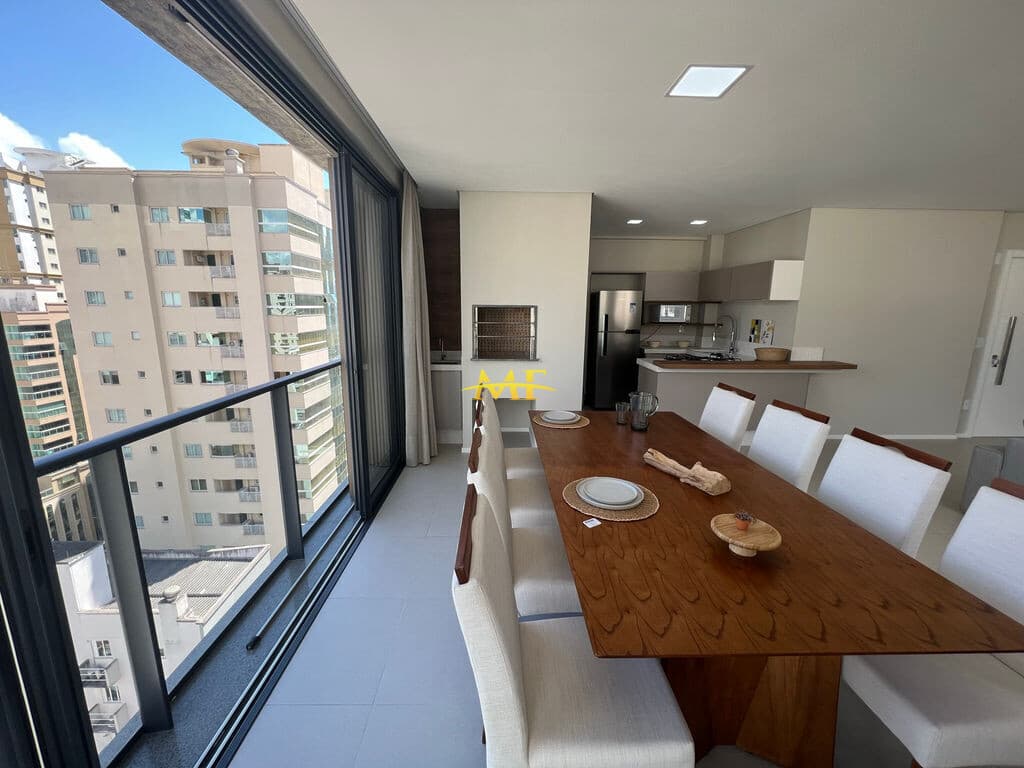 Apartamento em Itapema - Meia Praia