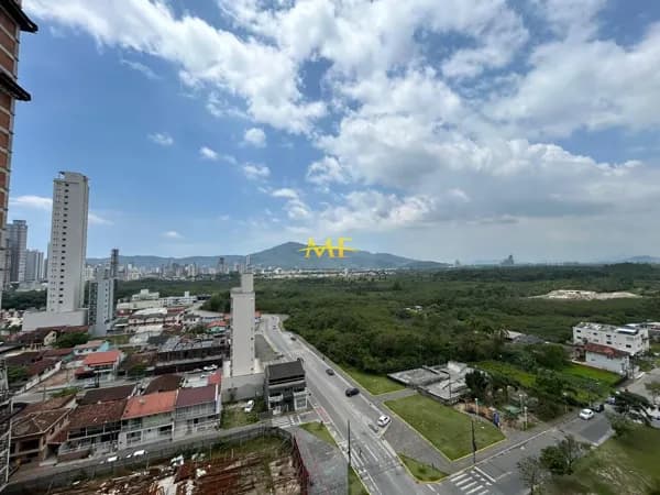 Apartamento em Itapema - Meia Praia