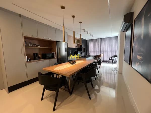 Apartamento em Itapema - Meia Praia