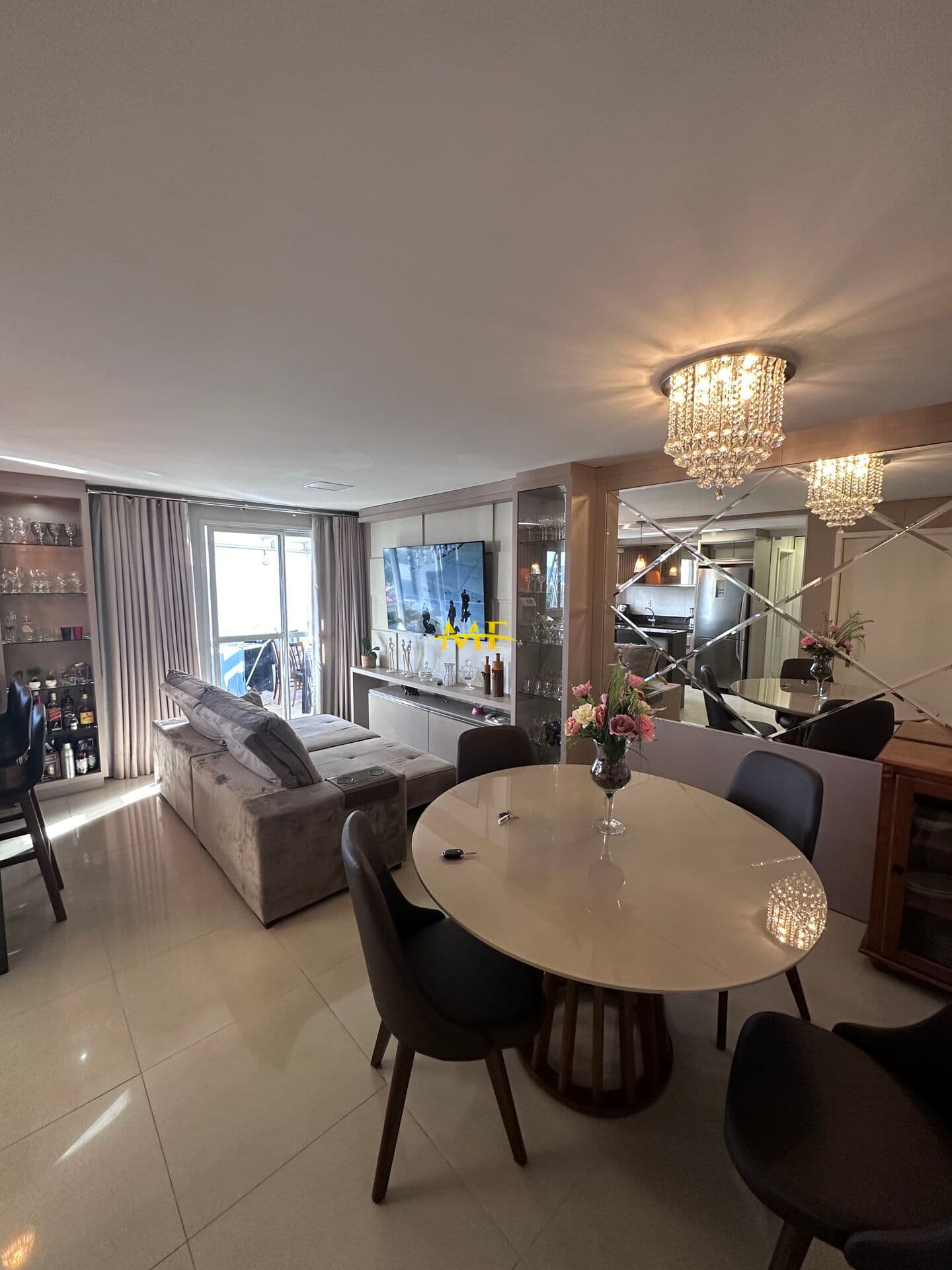 Apartamento MOBILIADO