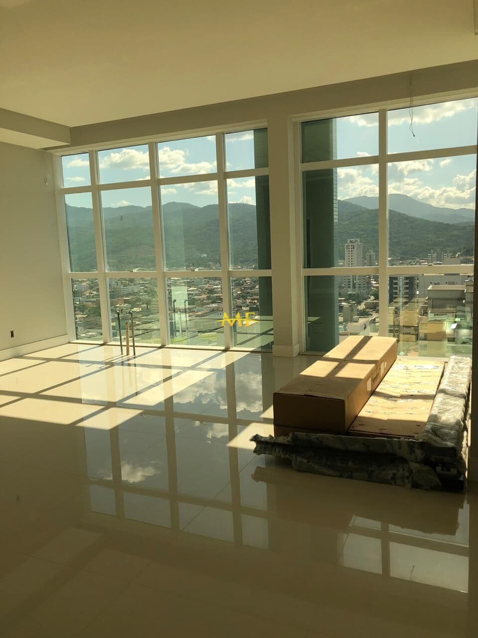 Apartamento em Itapema - Meia Praia