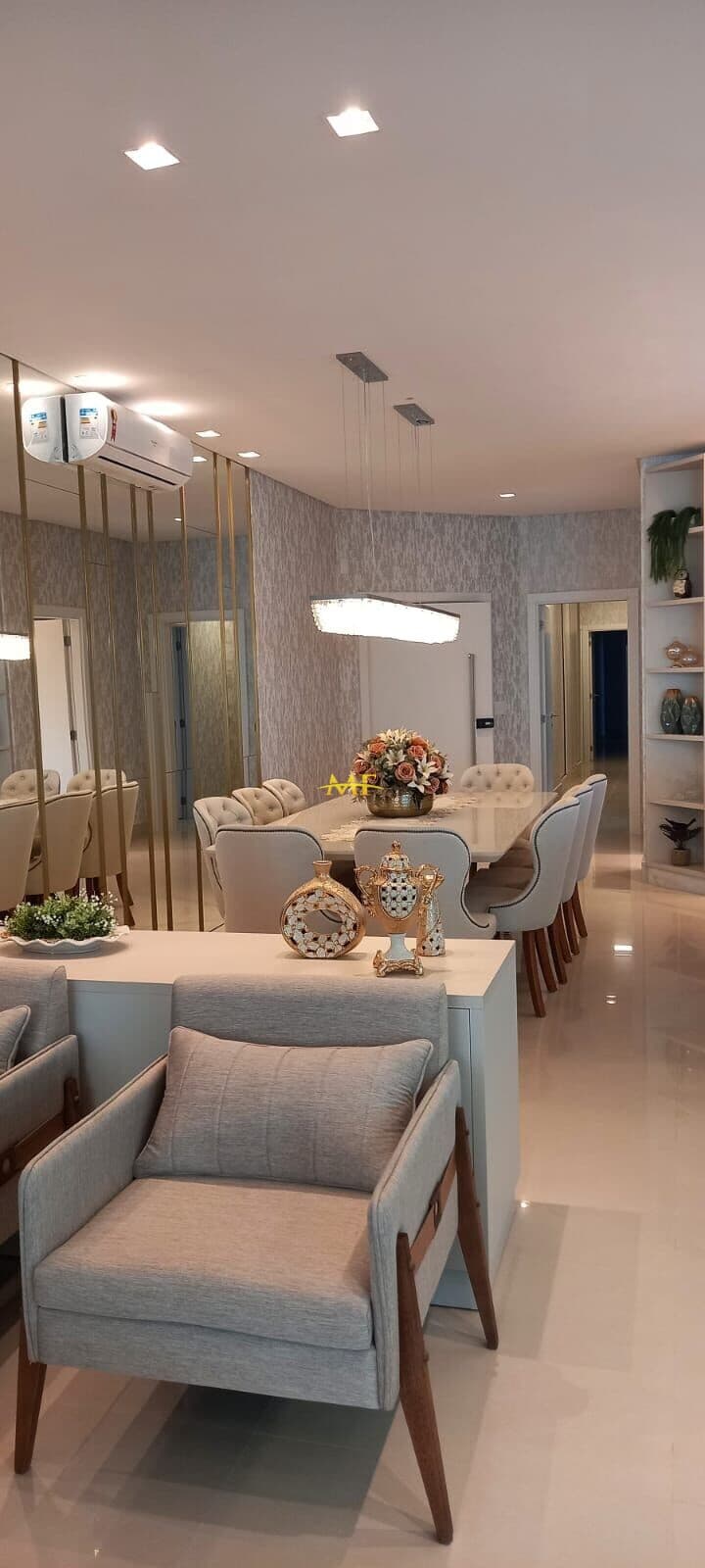 Apartamento à venda Frente Mar no bairro Meia Praia - Itapema/SC