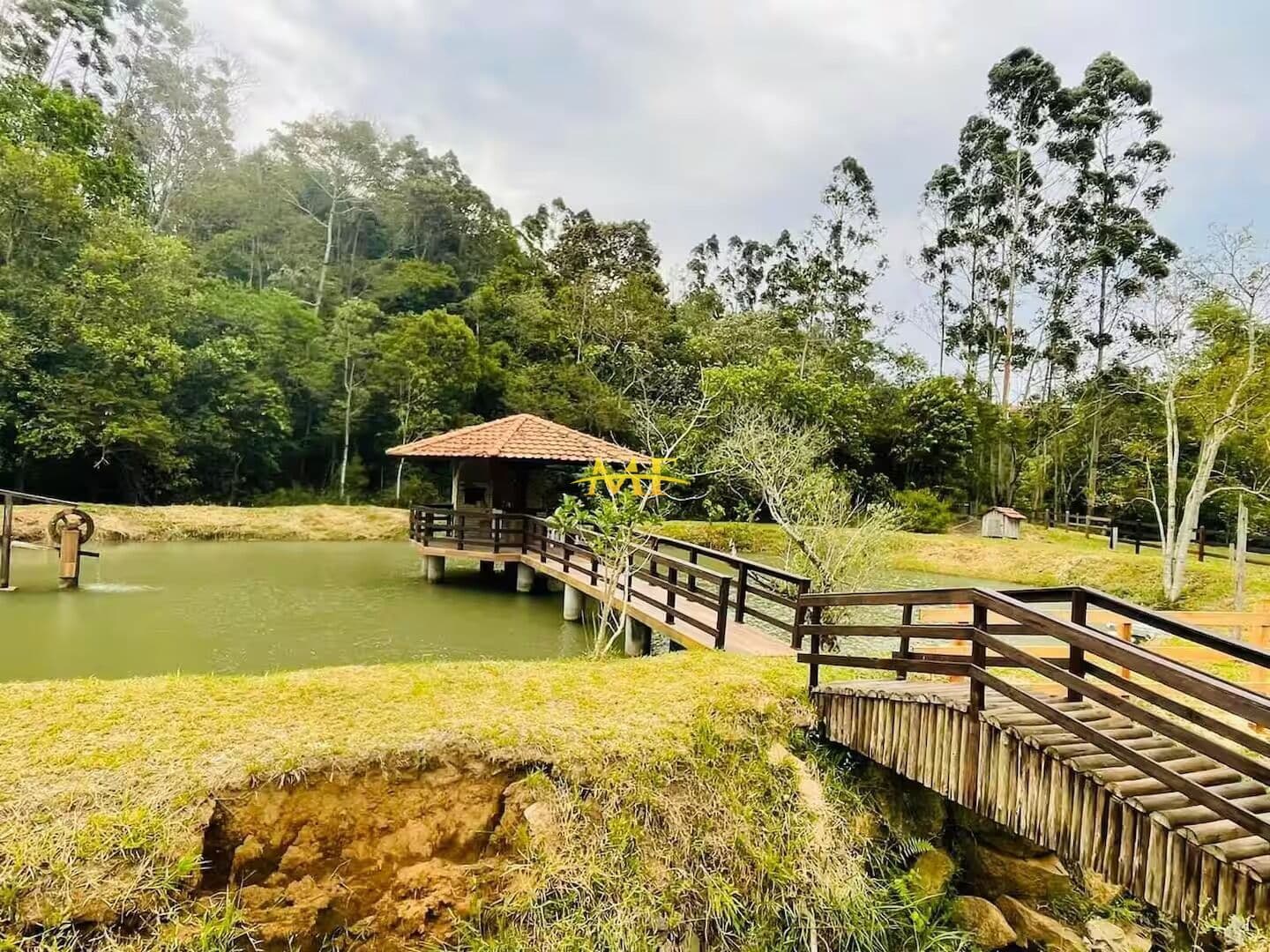 Fazenda/Sítios/Chácaras em Treze de Maio - Rio Perdona